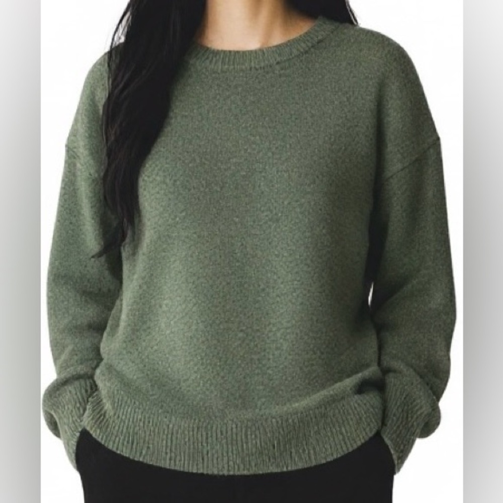 Nicole Miller Olive Green Crew Neck Cashmere Sweater